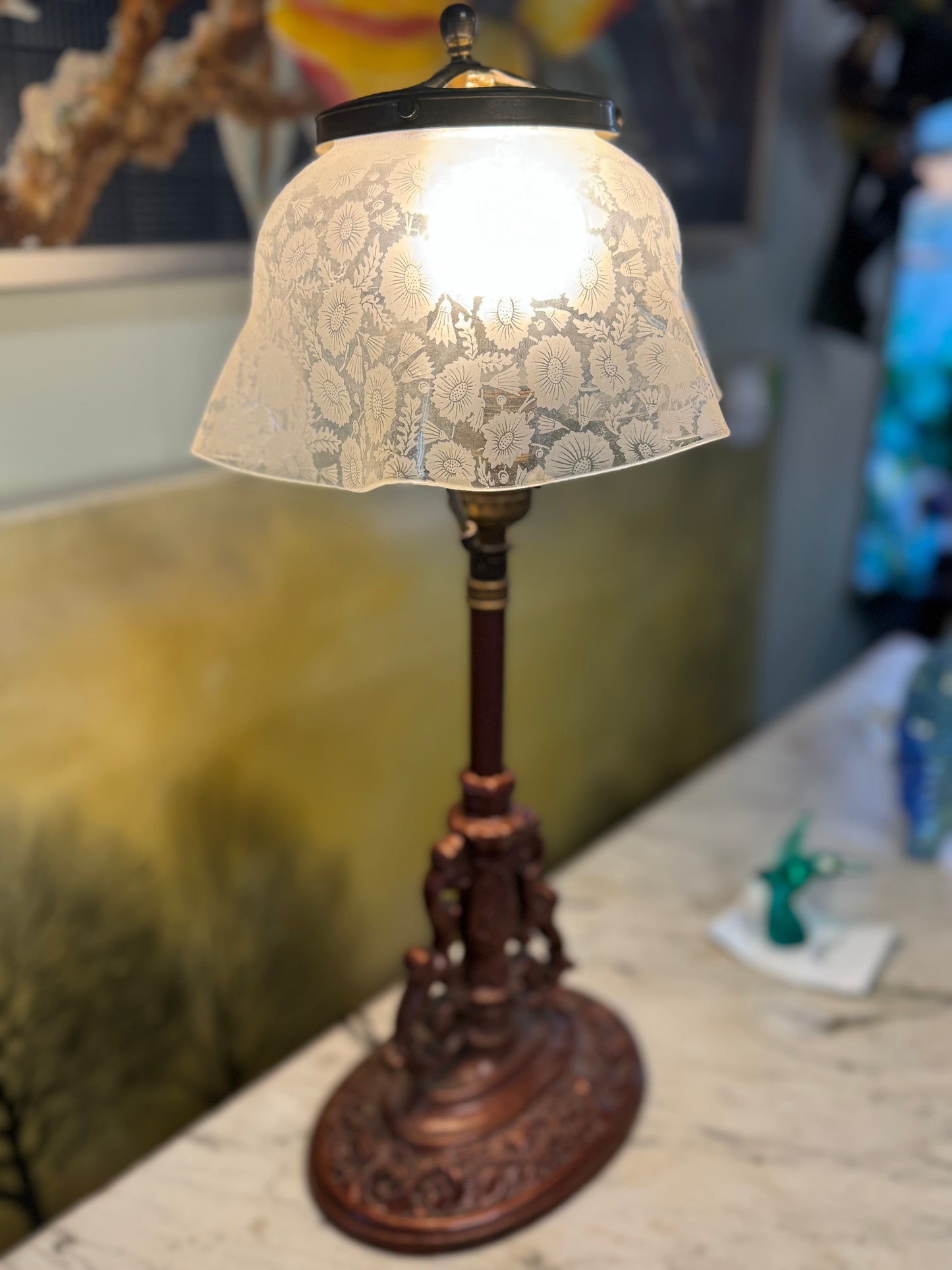 Antique Table Lamp W/Glass Shade