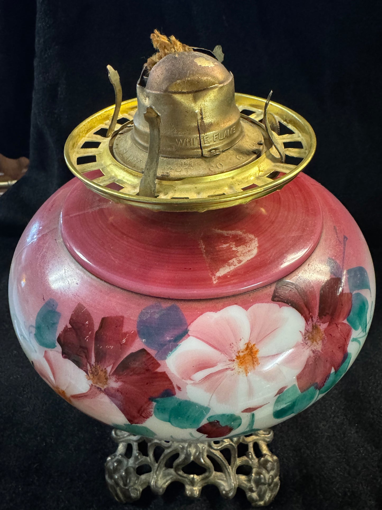 Elegant Floral Designed Hand-Painted Oil Lamp