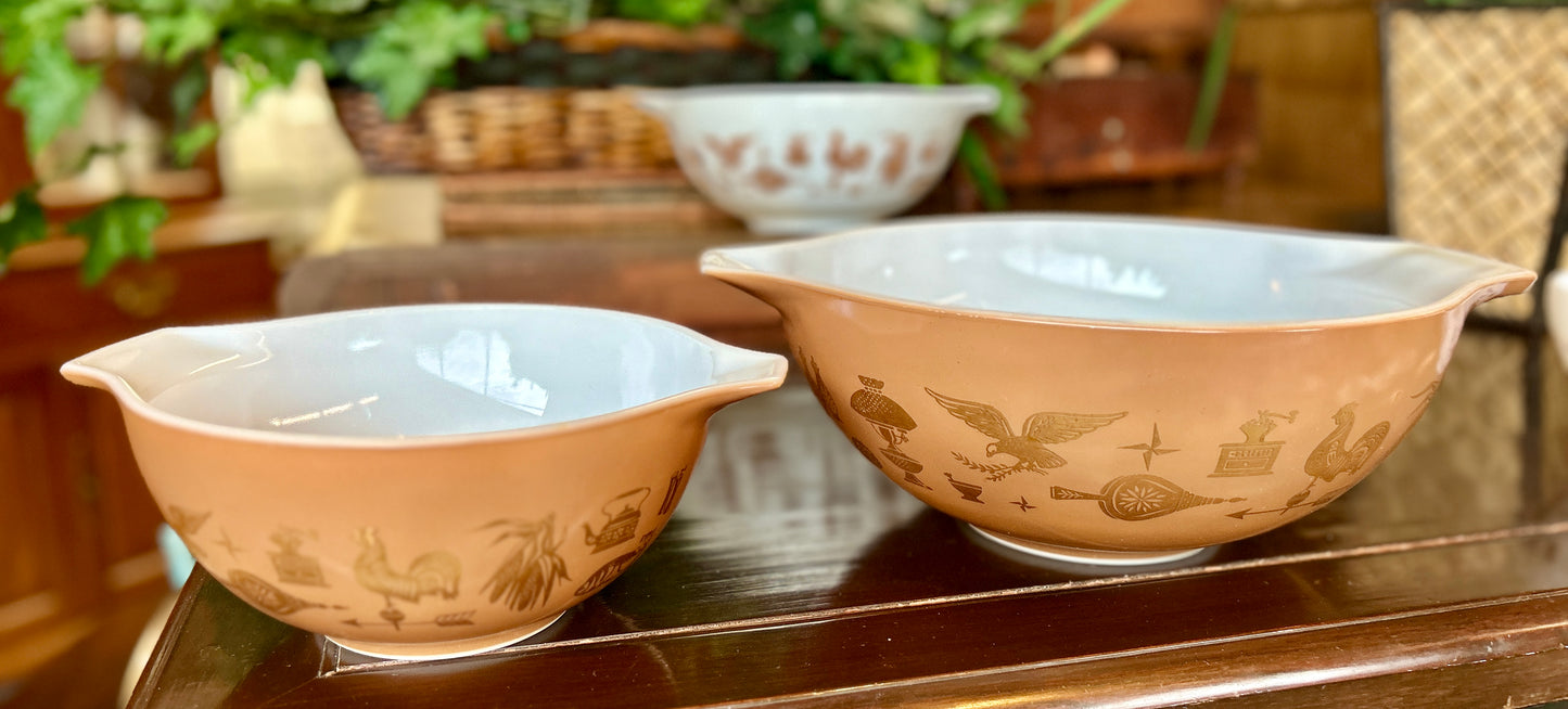 Vintage 1960's Four Piece Pyrex Americana Mixing Bowl Set, Brown & White