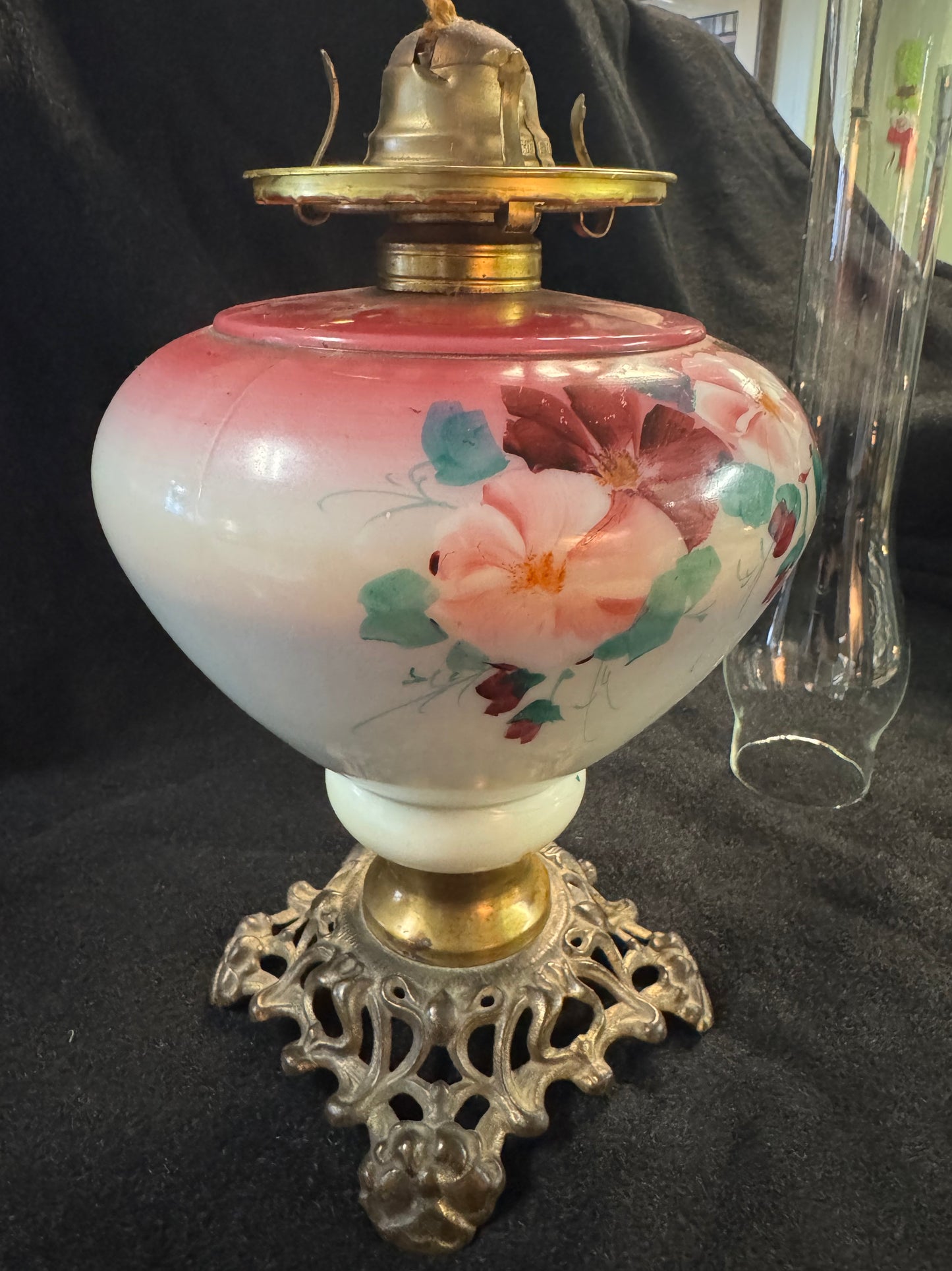 Elegant Floral Designed Hand-Painted Oil Lamp