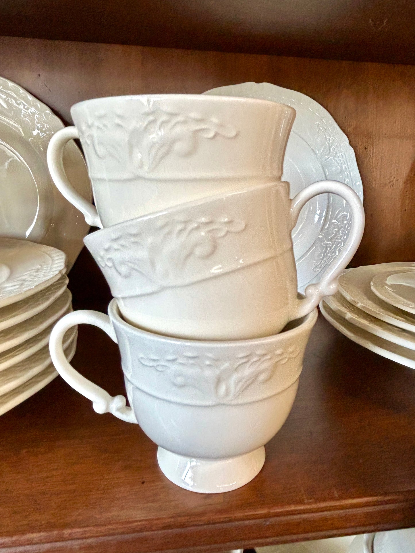 151-Piece Italian China Set, Divina By Wald Creamware; Dishes, Bowls, Teapot, more, with Beautiful Embossed Rim