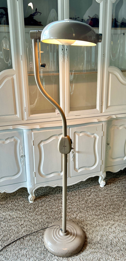 1940's American Industrial Medical Examination Floor Lamp, Hill-Rom Co. of Batesville, Indiana USA, Enameled