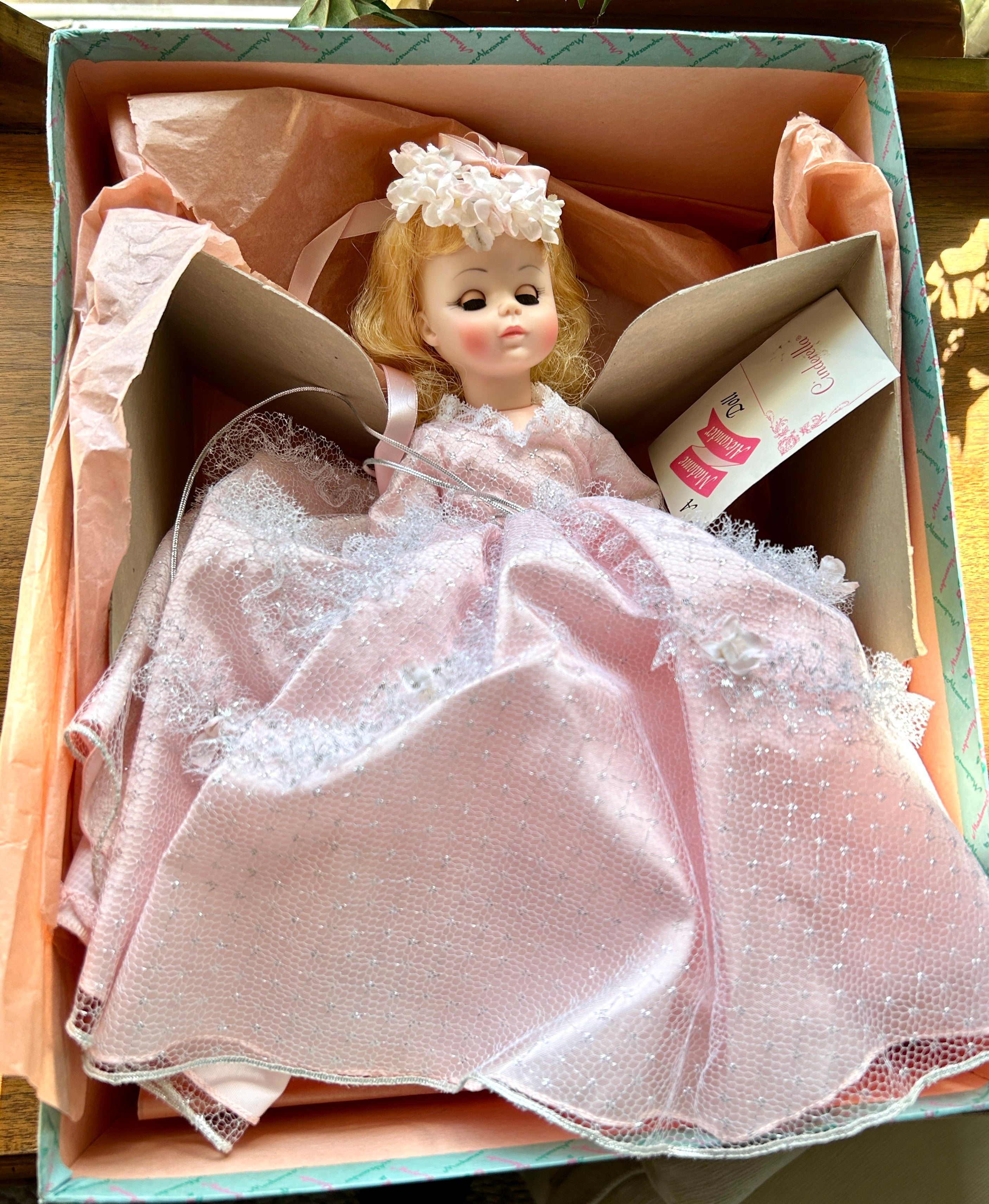 Beautiful 1950s Vintage Madame Alexander Doll, Cinderella, In Original Box,  Made in New York