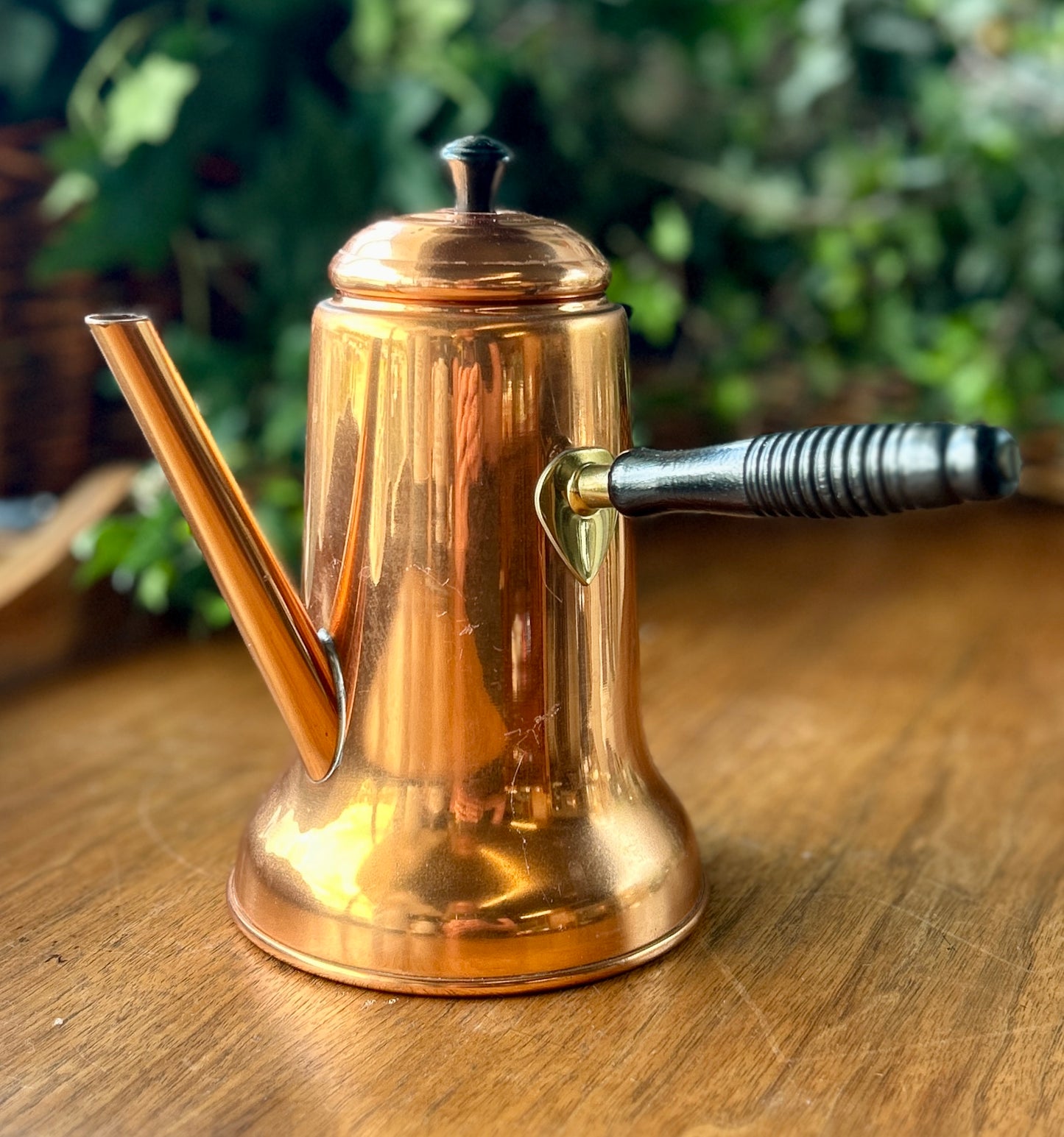 Mid Century Modern, 1960s Coppercraft Guild Taunton Massachusetts Turkish Style, Spun Copper Coffee Pot