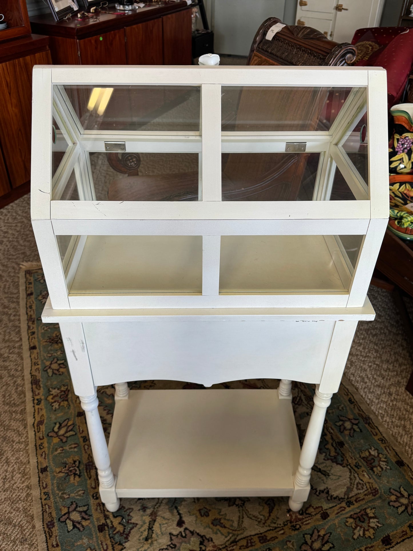 White Terrarium Table