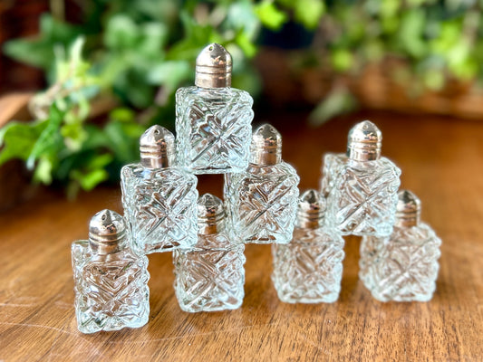 Pretty Set of 8 Mini Salt & Pepper Shakers, Vintage 1930s EAPG Star Glass Works, Indiana, USA