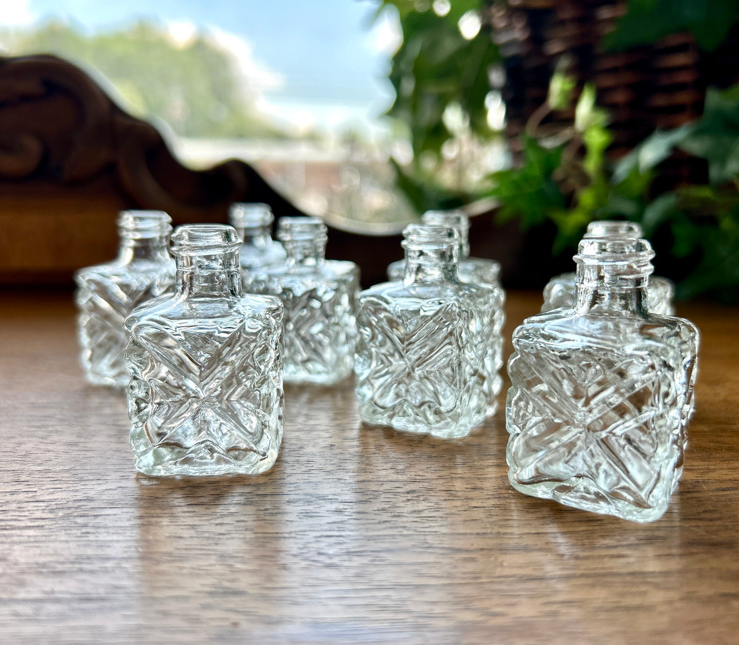 Pretty Set of 8 Mini Salt & Pepper Shakers, Vintage 1930s EAPG Star Glass Works, Indiana, USA