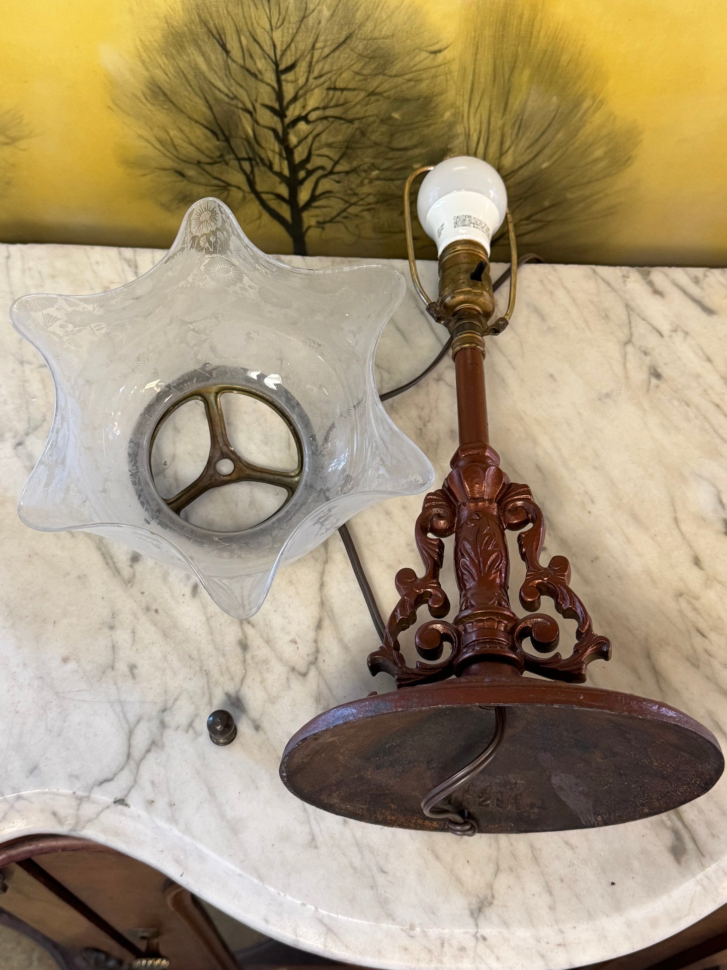 Antique Table Lamp W/Glass Shade