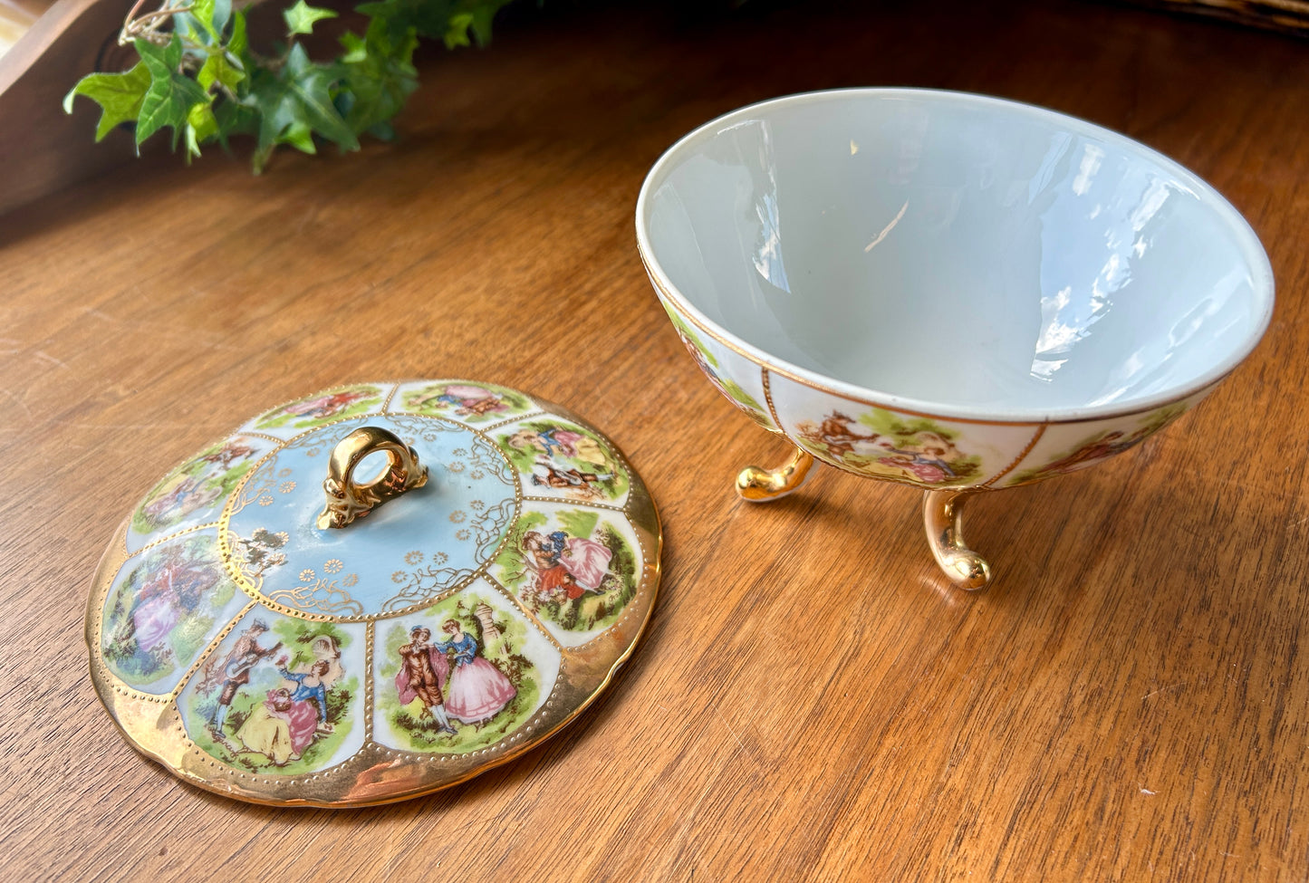 Vintage 1950s Royal Vienna Hand Painted Covered Dish "Courting Couples" Gilt 6"