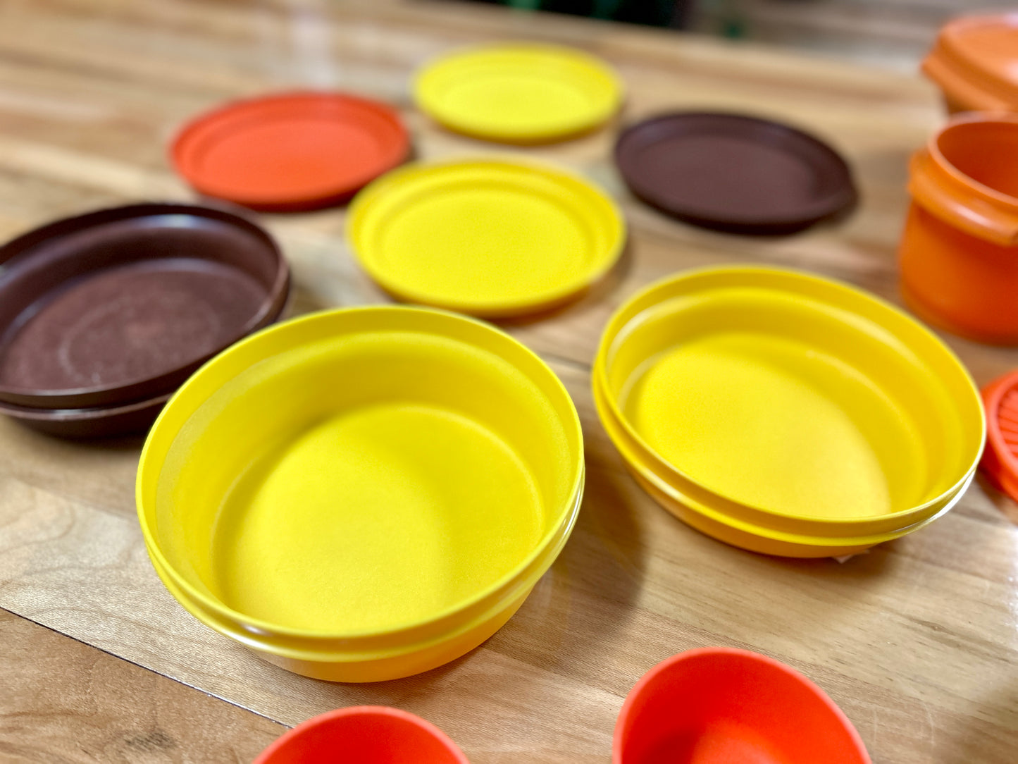 Lot of 22 Vintage Tupperware Containers, Bowls, Plates, Cups and Lids, 1970s Orange, Gold, Avocado