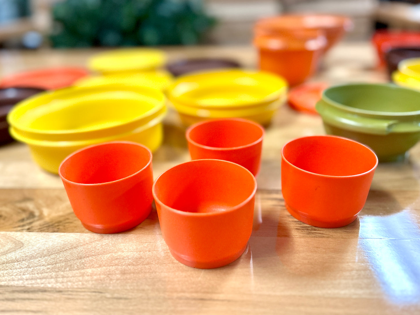 Lot of 22 Vintage Tupperware Containers, Bowls, Plates, Cups and Lids, 1970s Orange, Gold, Avocado